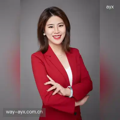 伏语芊